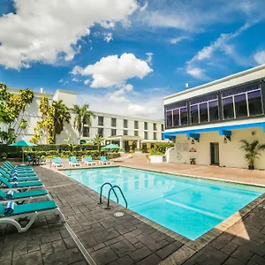Hotel The Knutsford Court, Kingston